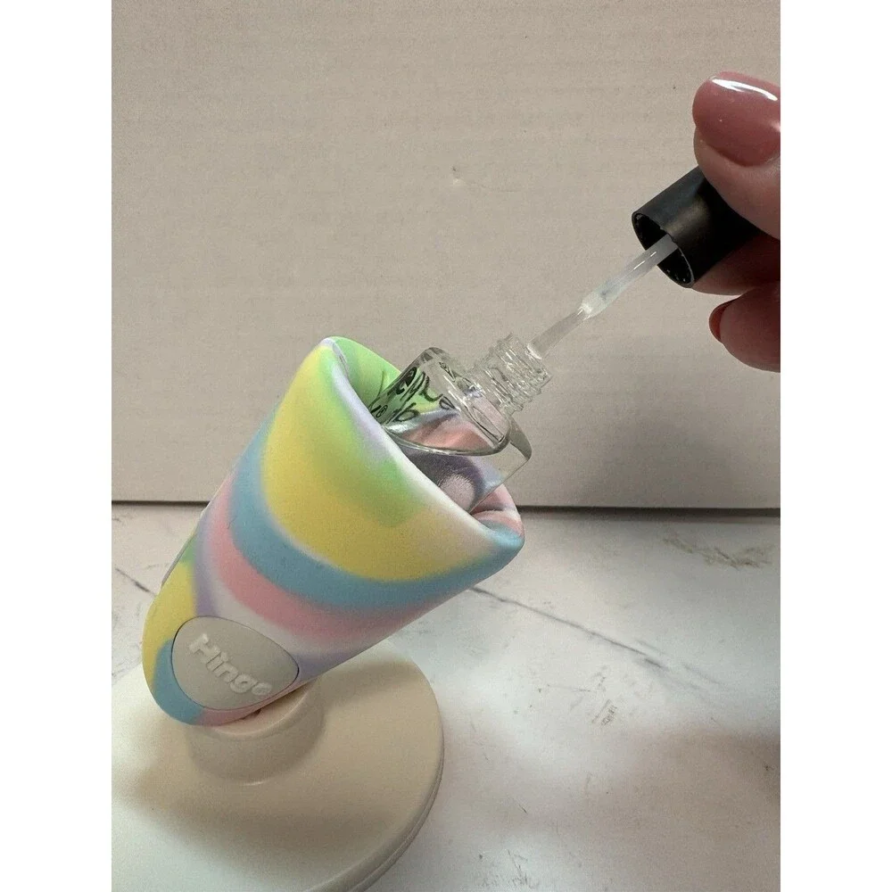 Tweexy Hinge Untippable Nail Polish Holder, Fingernail Painting Tools
